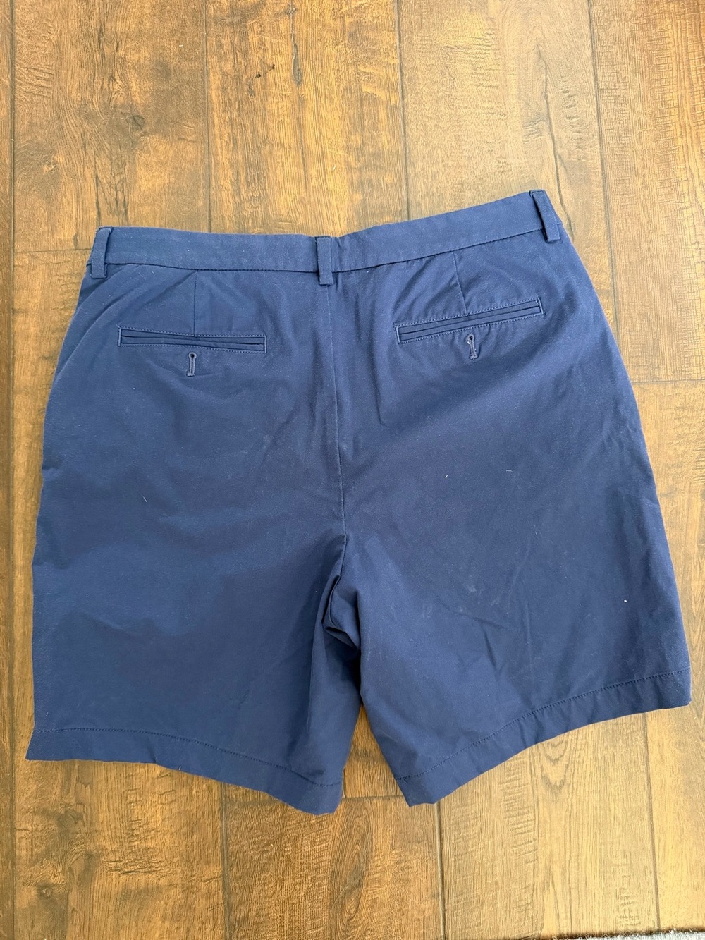 Vineyard Vines On The Go Shorts | Navy | Size 34 | 7” inseam - Picture 2 of 3